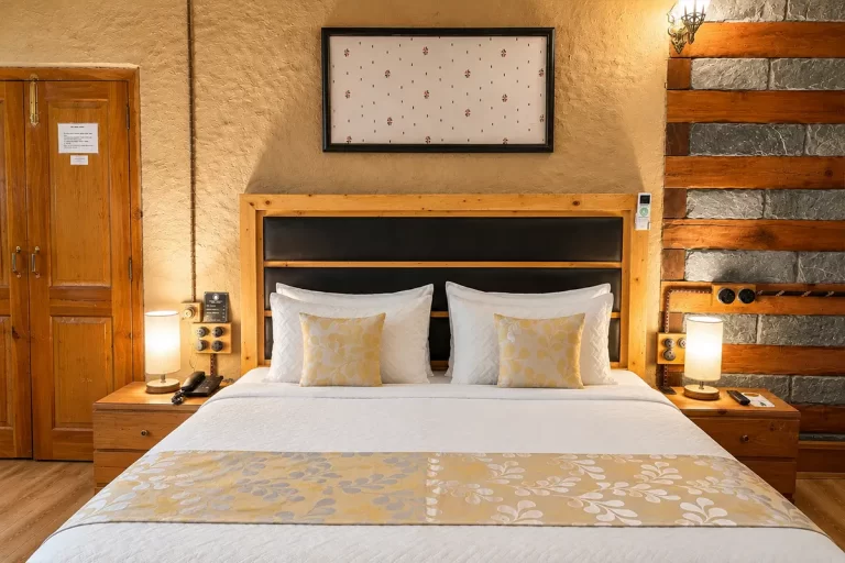kaathkuni-house-bed-boutique-room